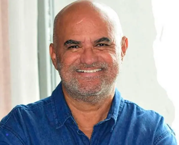 Jolivaldo Freitas é escritor e jornalista
