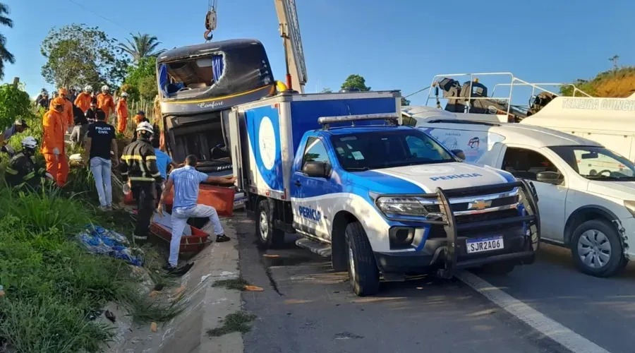 Acidente em maio deste ano, na BR-101, deixou oito pessoas mortas