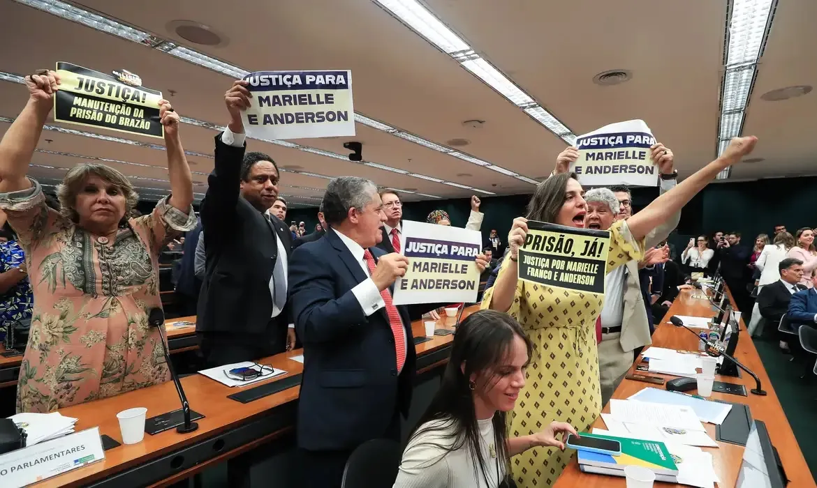 Imagem ilustrativa da imagem CCJ da Câmara aprova prisão de Chiquinho Brazão; plenário vai votar