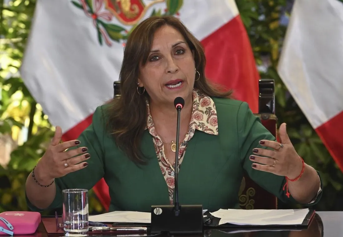 Presidente do Peru é investigada por enriquecimento ilícito