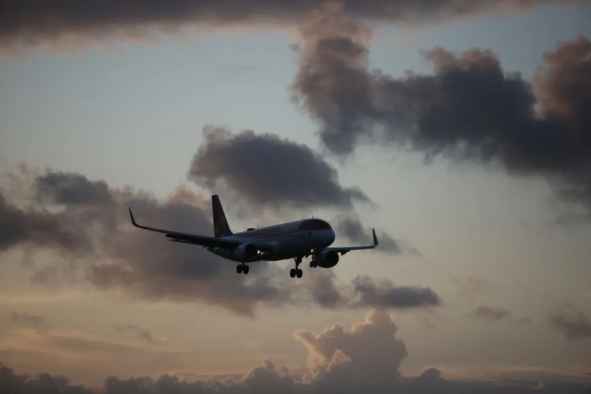 Imagem ilustrativa da imagem Companhias aéreas cancelam voos entre Brasil e Argentina por greve
