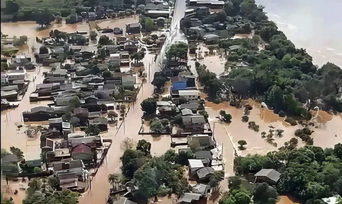 Fortes chuvas deixaram cidades debaixo d´água no Rio Grande do Sul.