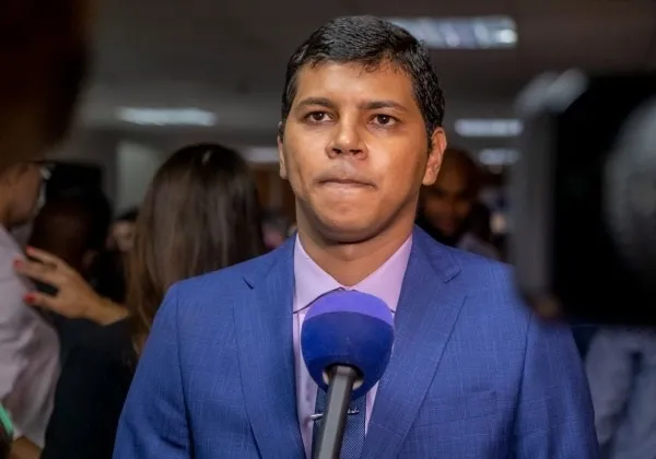 Deputado estadual Diego Castro (PL)