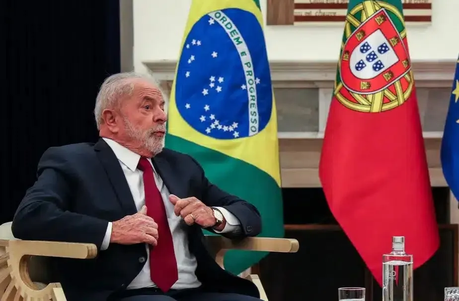 Pela primeira vez um presidente de Portugal fala sobre dívida histórica