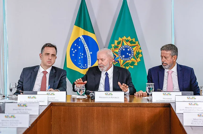 Projeto foi entregue por Lula ao Congresso durante reunião com Lira e Pacheco