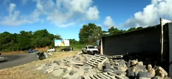 Três ambulâncias da concessionária Bahia Norte foram acionadas