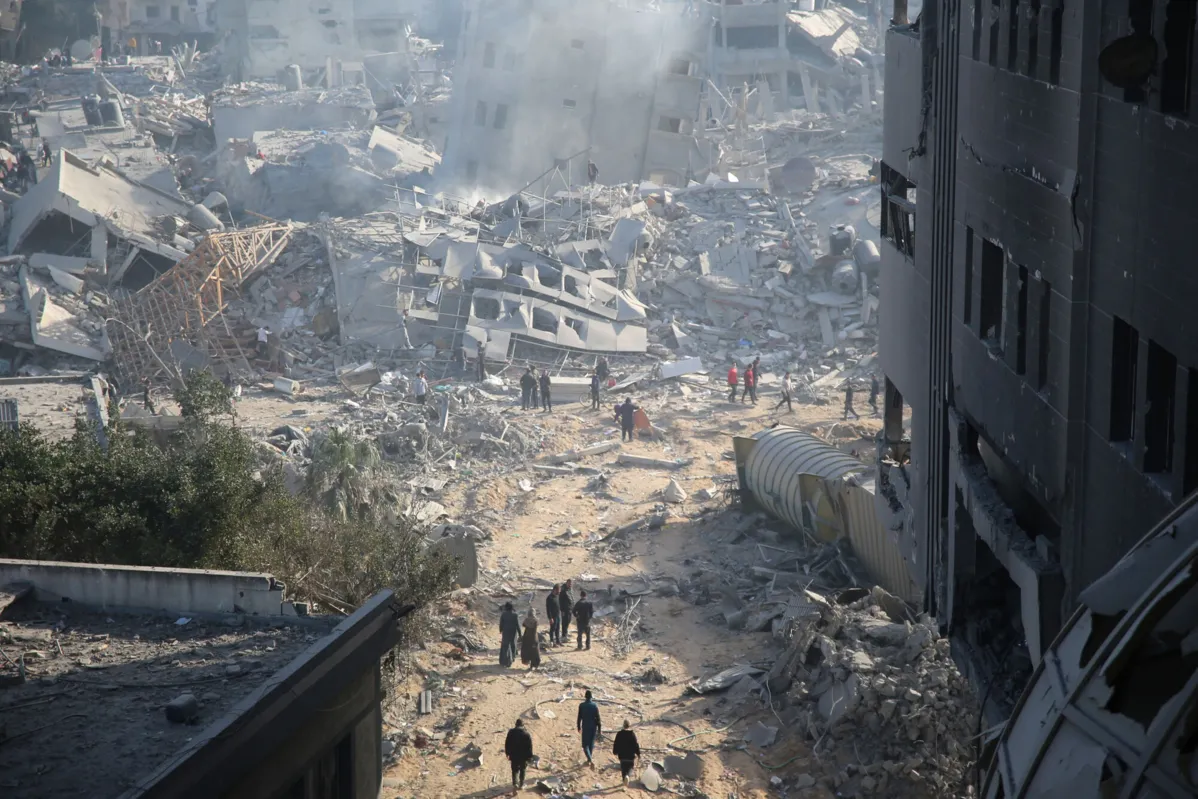 Israel prometeu "aniquilar" o Hamas e iniciou uma campanha militar contra o território