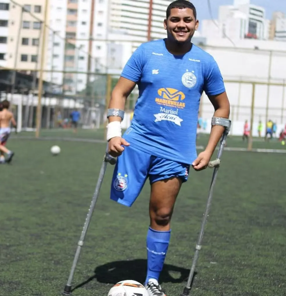 Rinaldo durante partida com time Bahia de Amputados