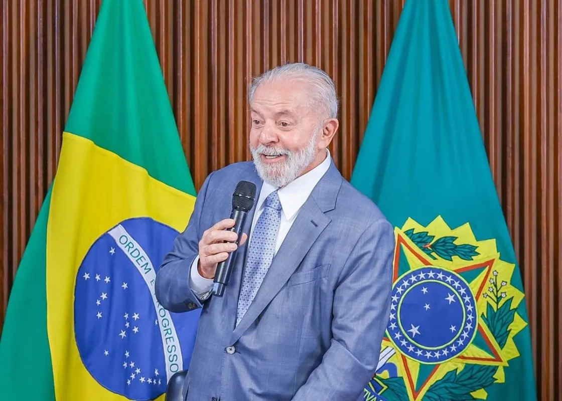Lula participou de evento com jornalistas, na manhã desta terça-feira.