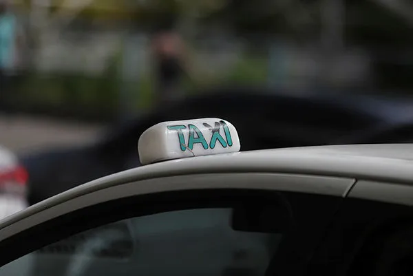 Taxistas também podem  realizar solicitações de transferência