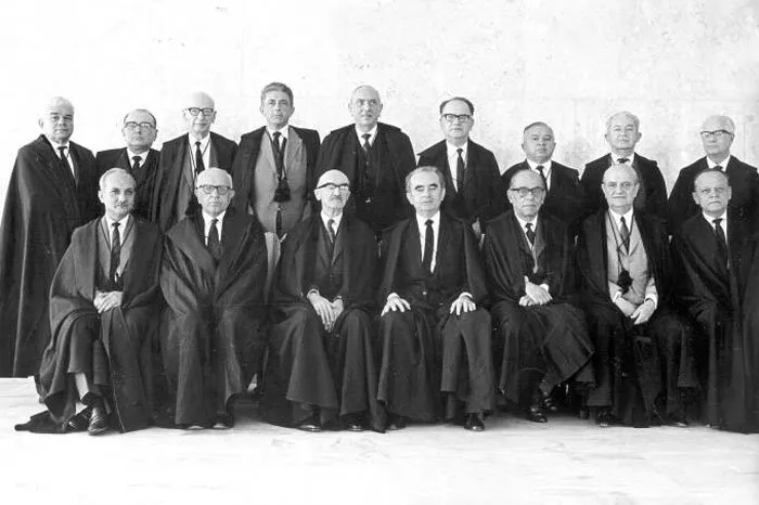 STF em 1965, quando o número de ministros subiu de 11 para 16