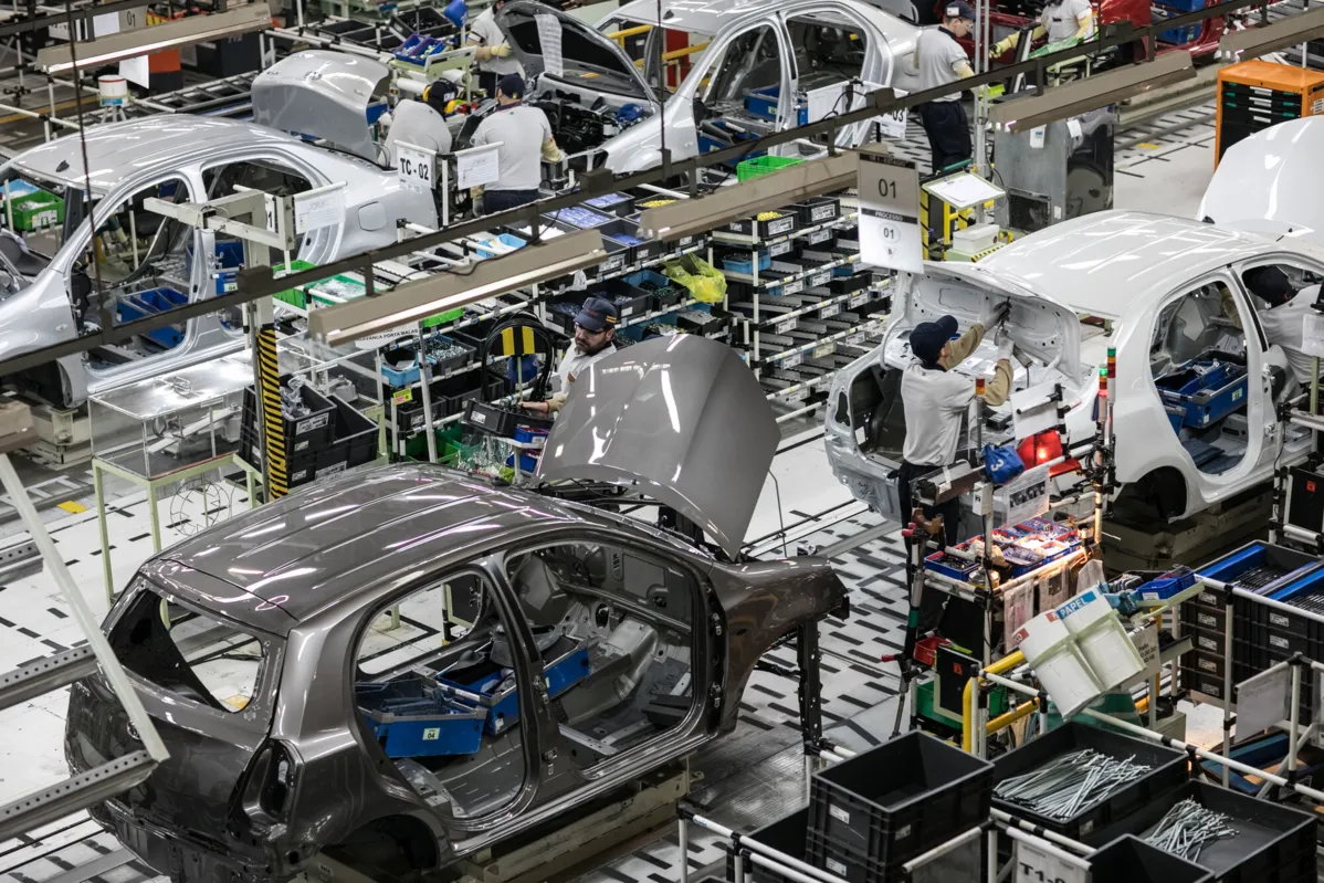 Toyota vai ampliar produção de veículos híbridos-flex