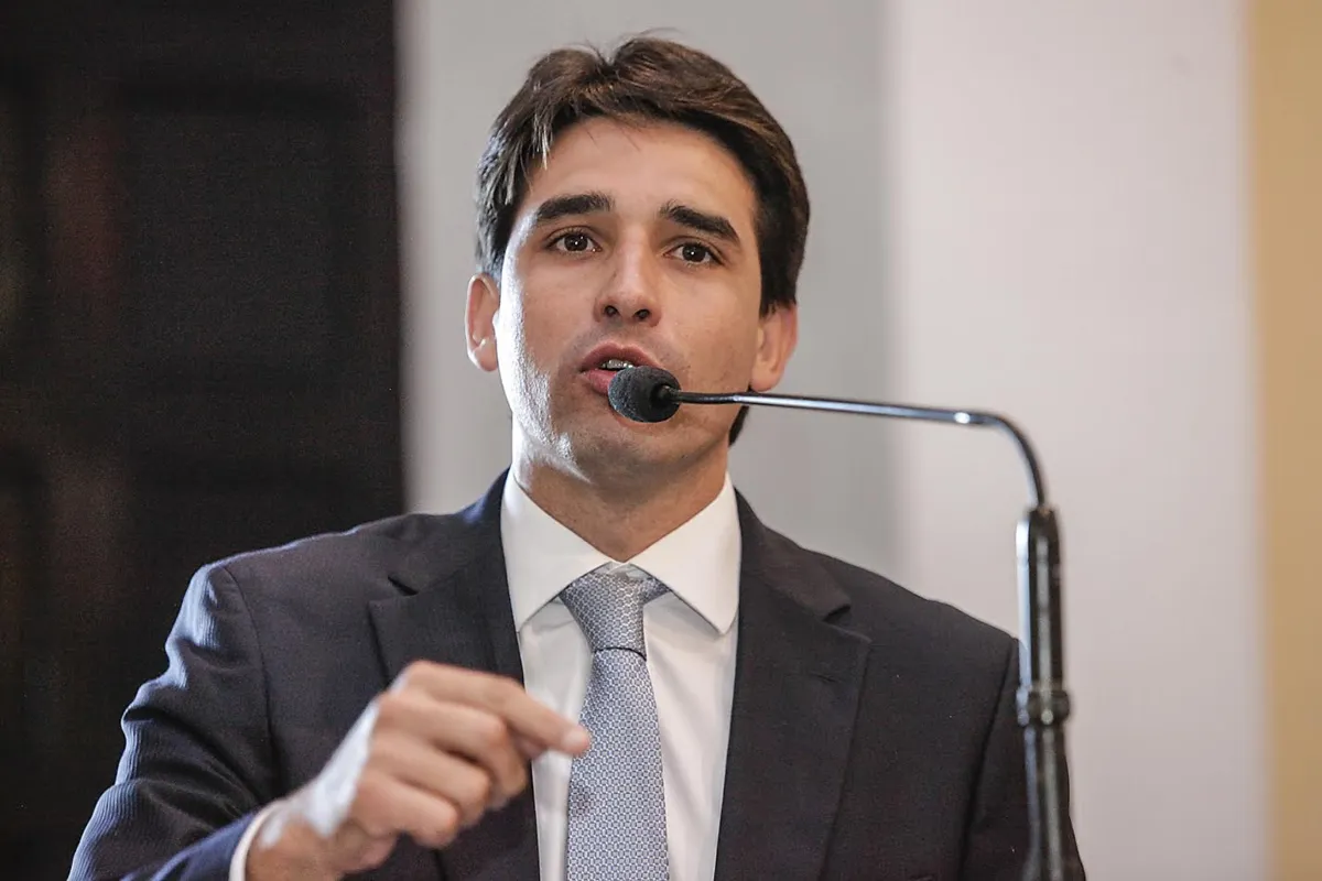 Ministro de Portos e Aeroportos, Silvio Costa Filho