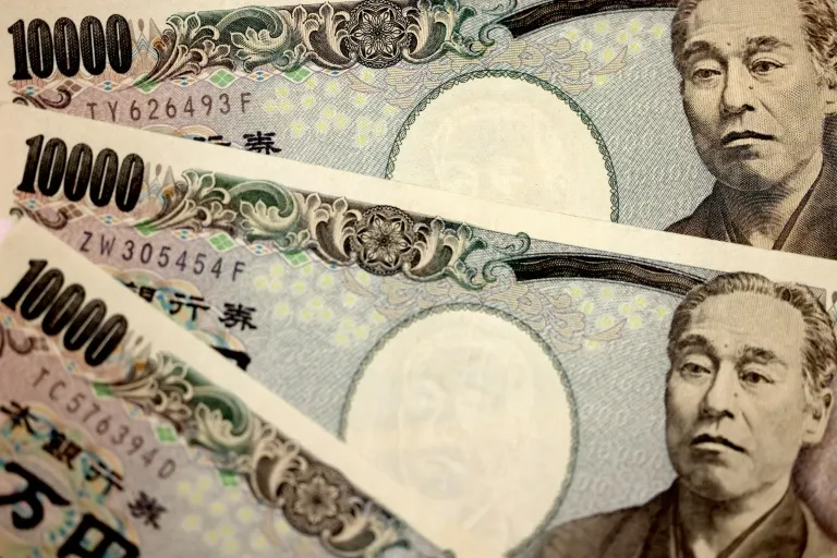 Dólar a 149 ienes, como no período da bolha econômica do Japão