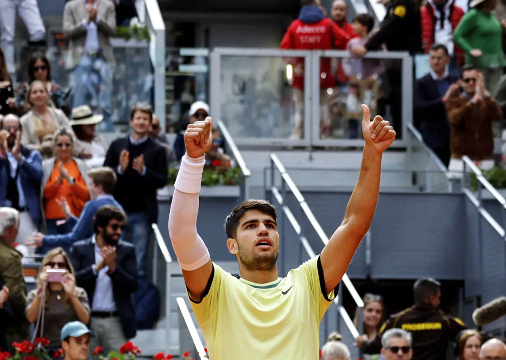 Alcaraz avança às oitavas do Master 1000 de Madrid