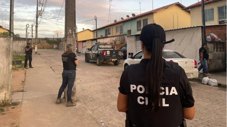 Imagem ilustrativa da imagem 90 criminosos são presos nas primeiras horas desta quinta na Bahia