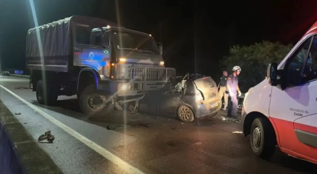 Nenhum dos militares presentes no caminhão do Exército, que transportava donativos, sofreu ferimentos