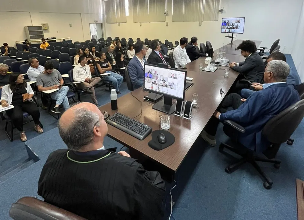 Audiência de conciliação reuniu representantes da Prefeitura de Paulo Afonso, Procuradorias do Estado e da União, Chesf e Ebserh, além de representantes do Governo da Bahia