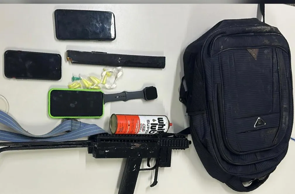 Três suspeitos foram detidos pela polícia nesta terça-feira