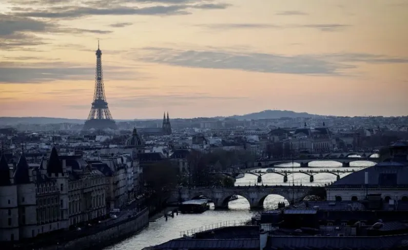 Airbnb se compromete a combater prostituição durante Paris-2024.