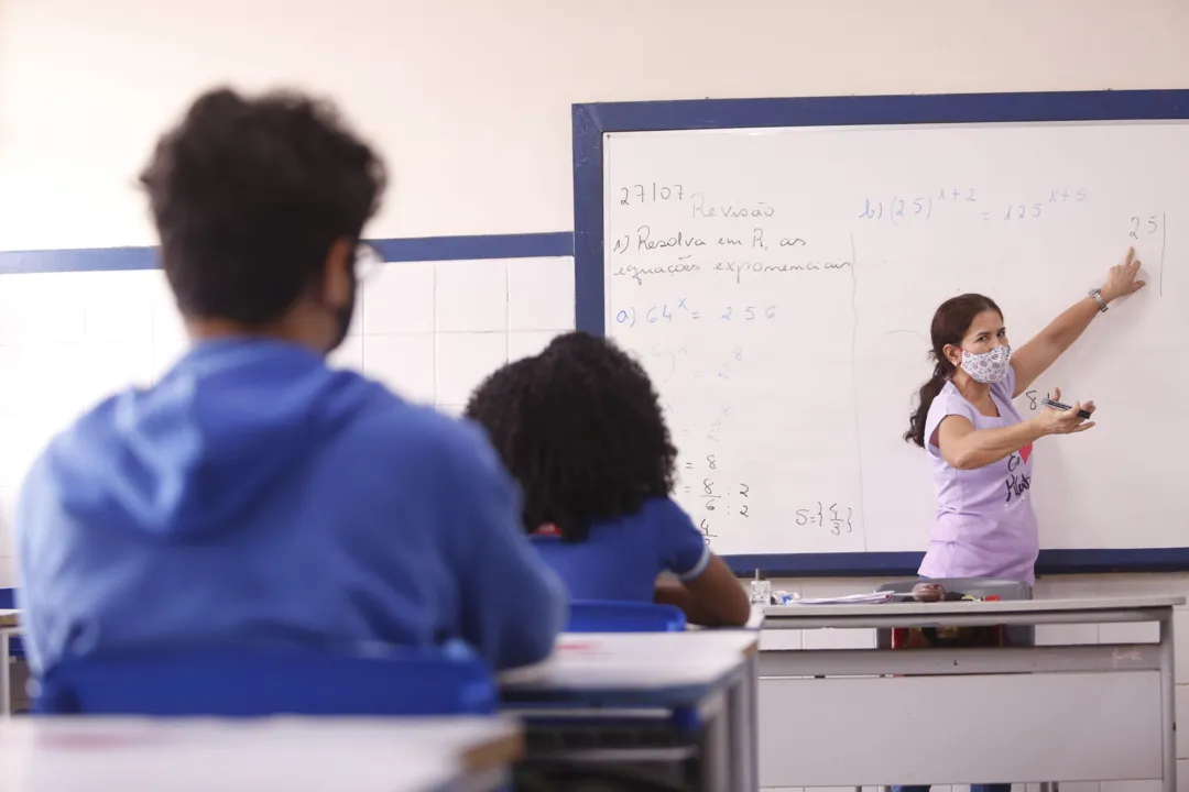 Projeto detalha que ainda possuem muitos alunos baianos que sofrem com a distância e com a dificuldade financeira para custear o deslocamento