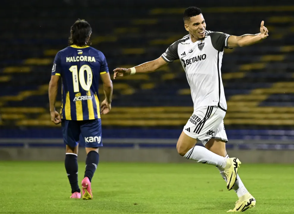 Paulinho marcou o gol que garantiu a classificação do Galo