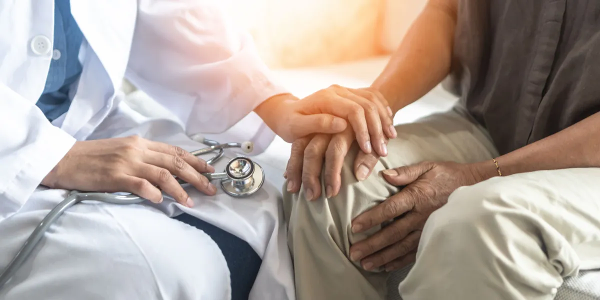 Academia de cuidados paliativos defende redução do sofrimento de pacientes com diagnóstico irreversível