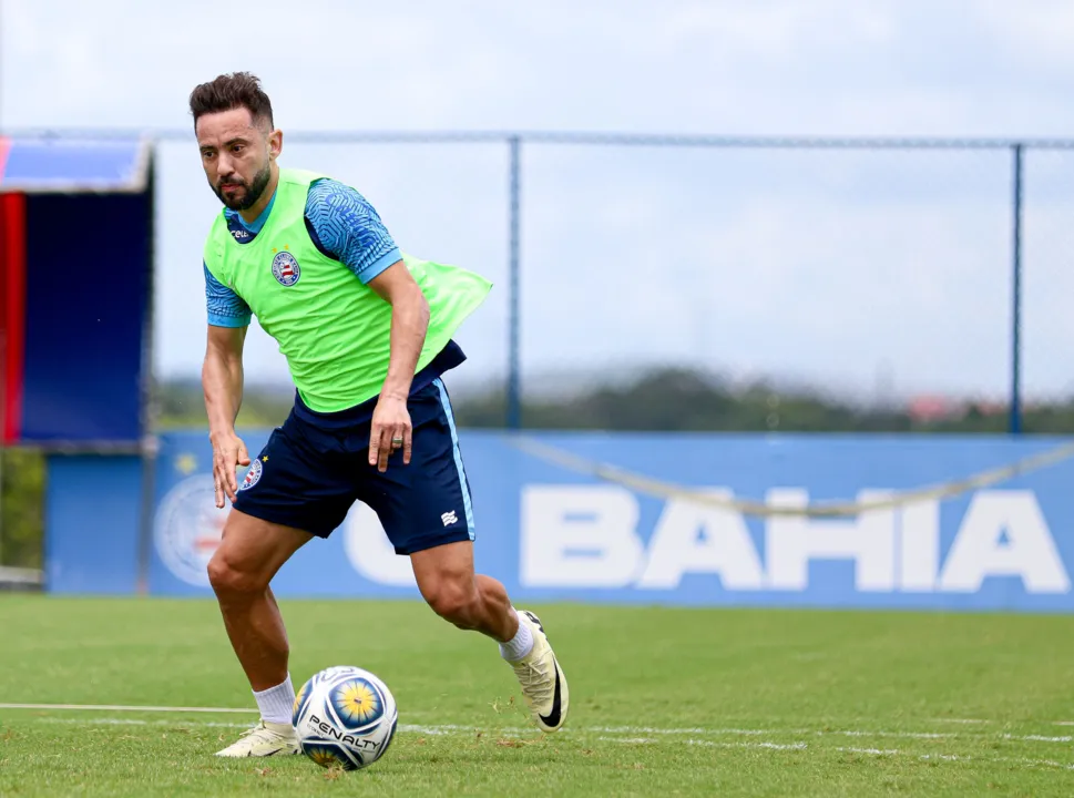 Com atuações fracas nos últimos jogos, Everton Ribeiro é candidato a herói com redenção