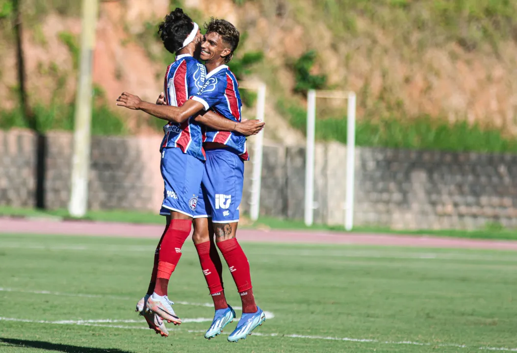 Pivetes de Aço comemoram gol sobre o Cruzeiro