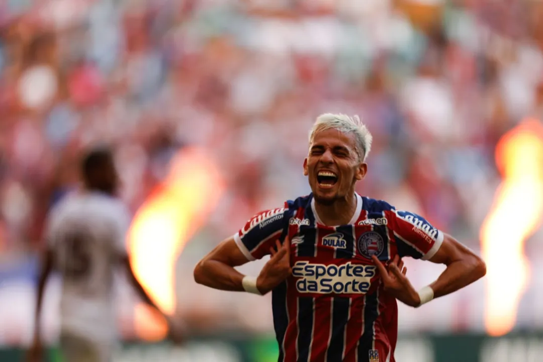 Biel comemorando o primeiro gol pelo Bahia na temporada.