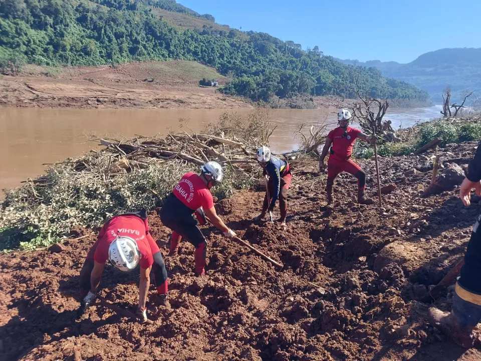 Tropa do CBMBA está dando apoio nas regiões mais atingidas pela chuva