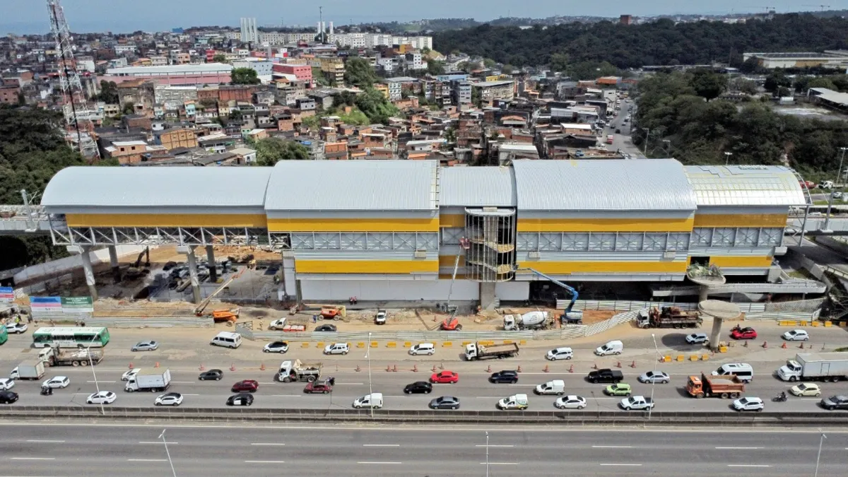 Teleférico deve levar população do subúrbio por cima do Parque São Bartolomeu até a Estação de Campinas de Pirajá, chegando ao metrô, diz Bruno Reis