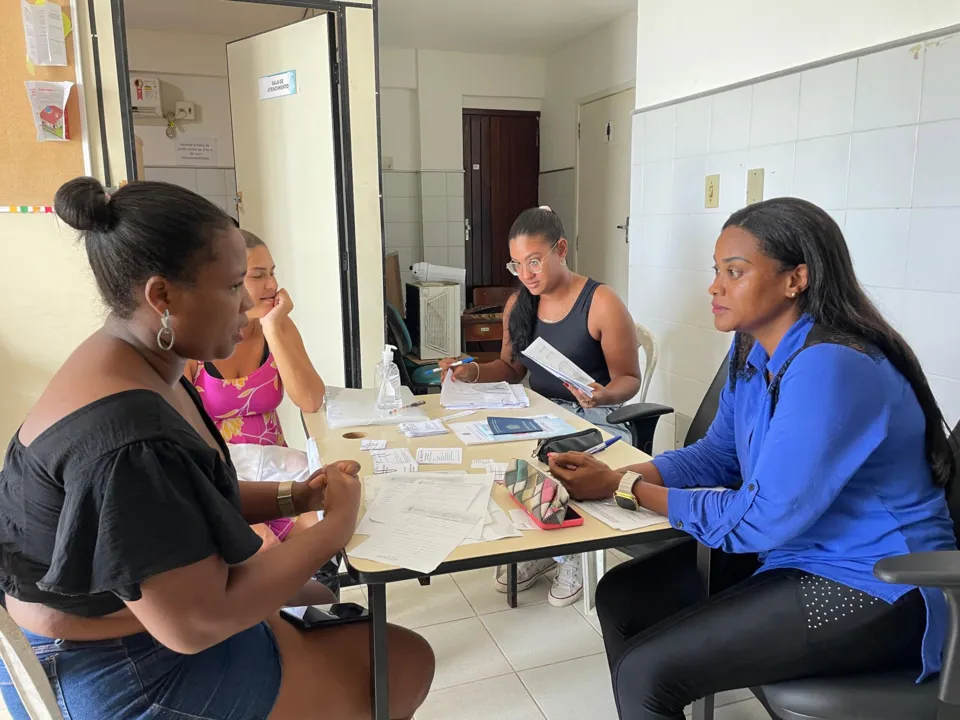 Equipe do CRAS itinerante realizou diversos serviços para a população.