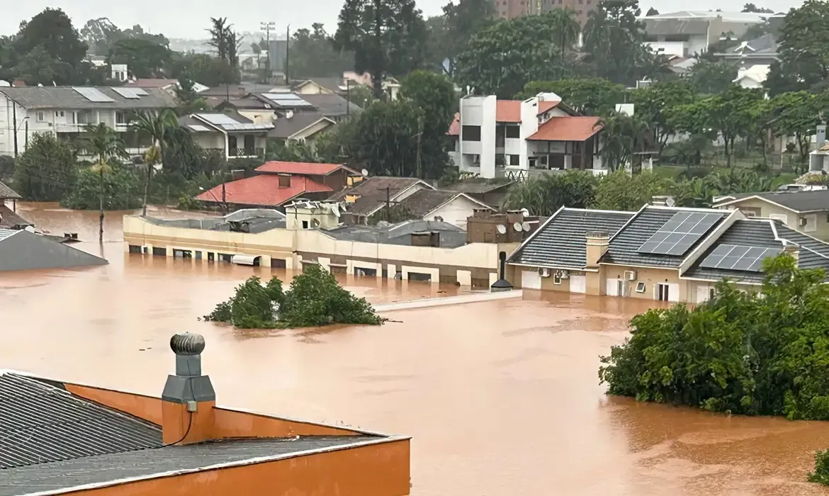 Inmet tem orientado os moradores da região gaúcha para que priorizem a própria segurança