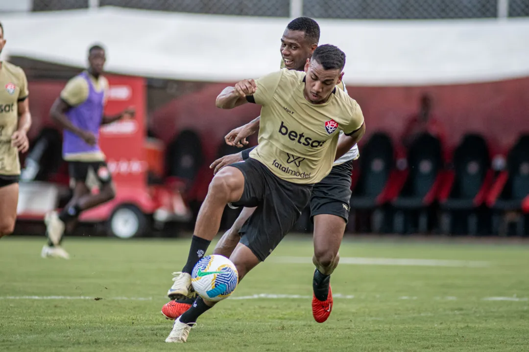 Treino do Vitória no CT Manoel Pontes Tanajura, nesta quinta-feira, 11