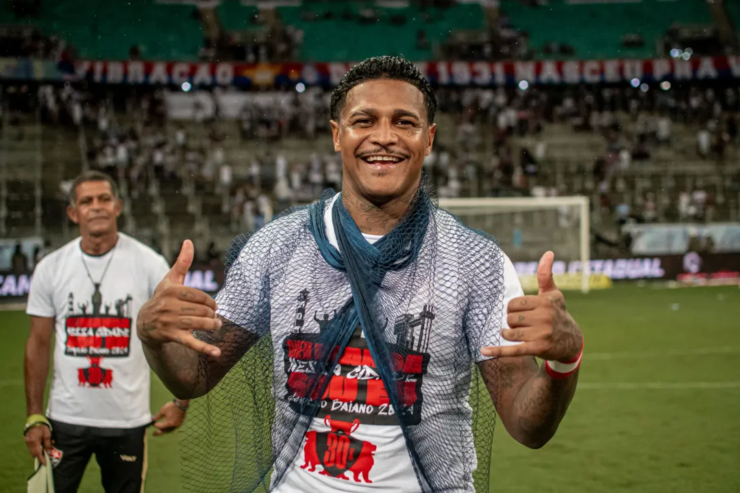 Rodrigo Andrade em comemoração na Arena Fonte Nova