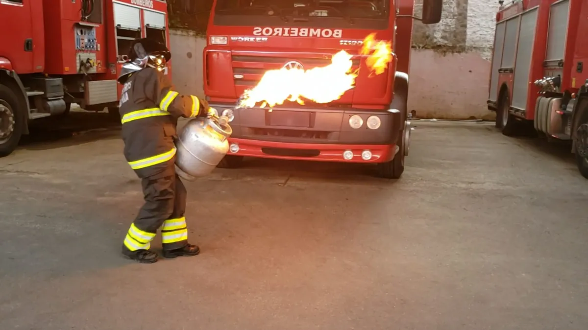 Lorene atua na área de Busca e Salvamento do Corpo de Bombeiros Militar da Bahia