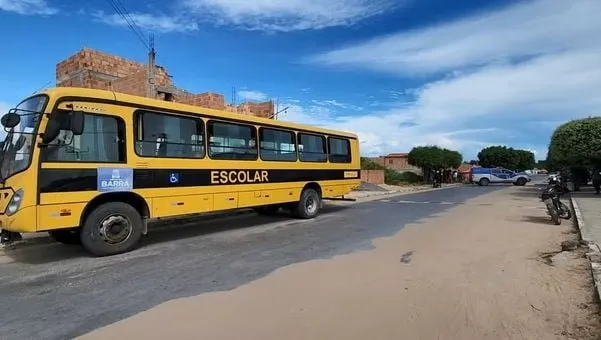 Imagem ilustrativa da imagem Criança de seis anos morre atropelada por ônibus escolar na Bahia