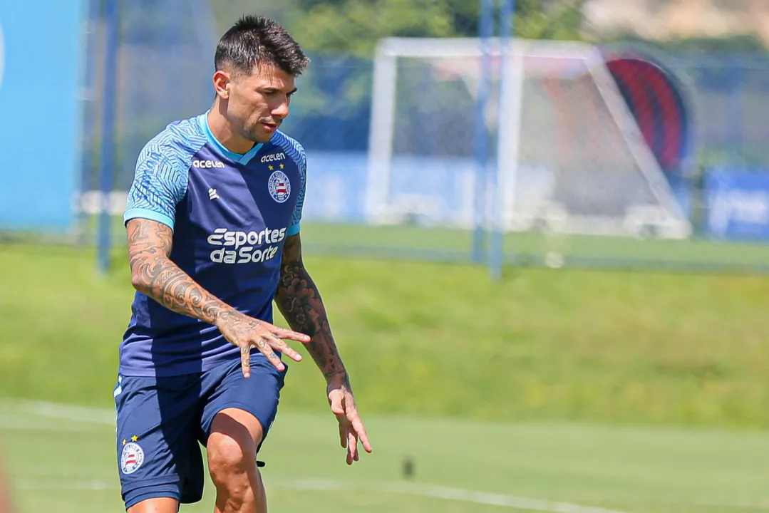 Victor Cuesta em treino do Bahia no CT Evaristo de Macedo