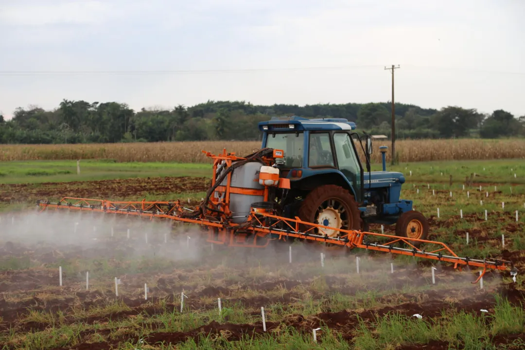 O documento indica que o Plano Estadual de Redução de Agrotóxicos será elaborado para estabelecer os meios e as metas de redução do uso e impactos dos agrotóxicos