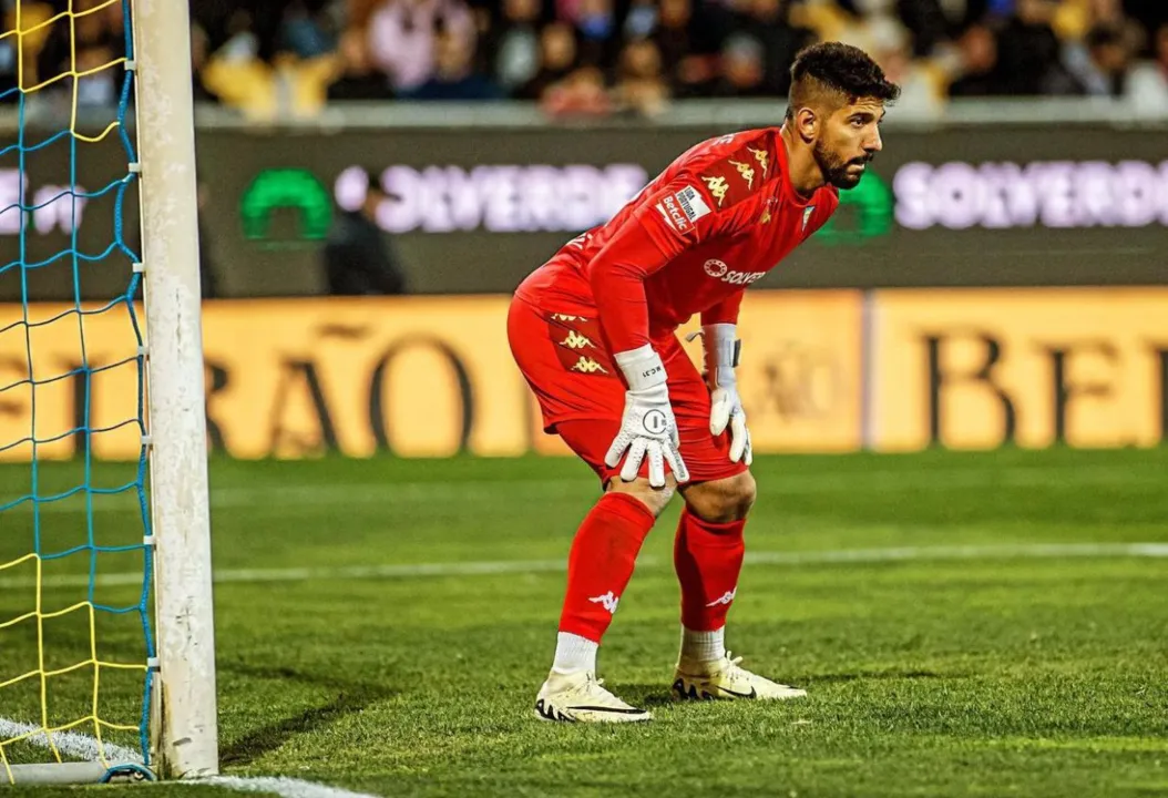 Goleiro brasileiro é agredido no Campeonato Português