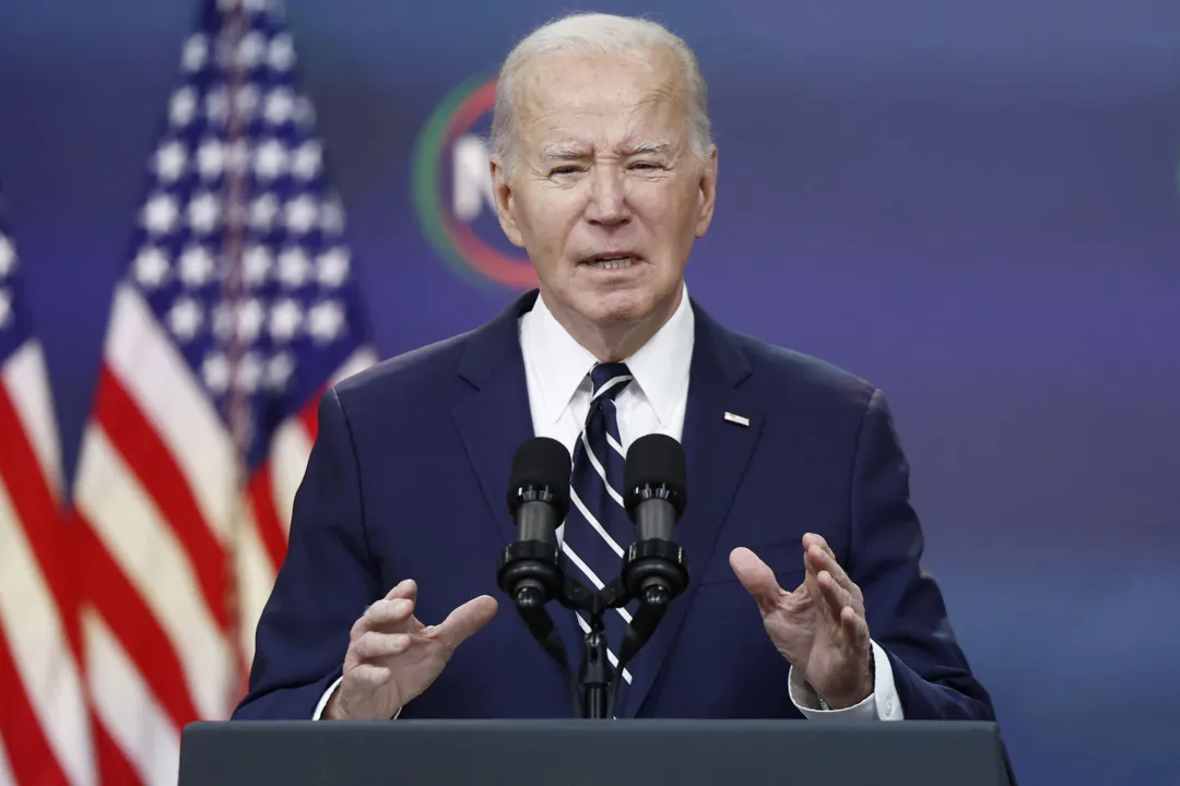 O presidente democrata Joe Biden encurtou uma viagem de fim de semana à costa de Delaware