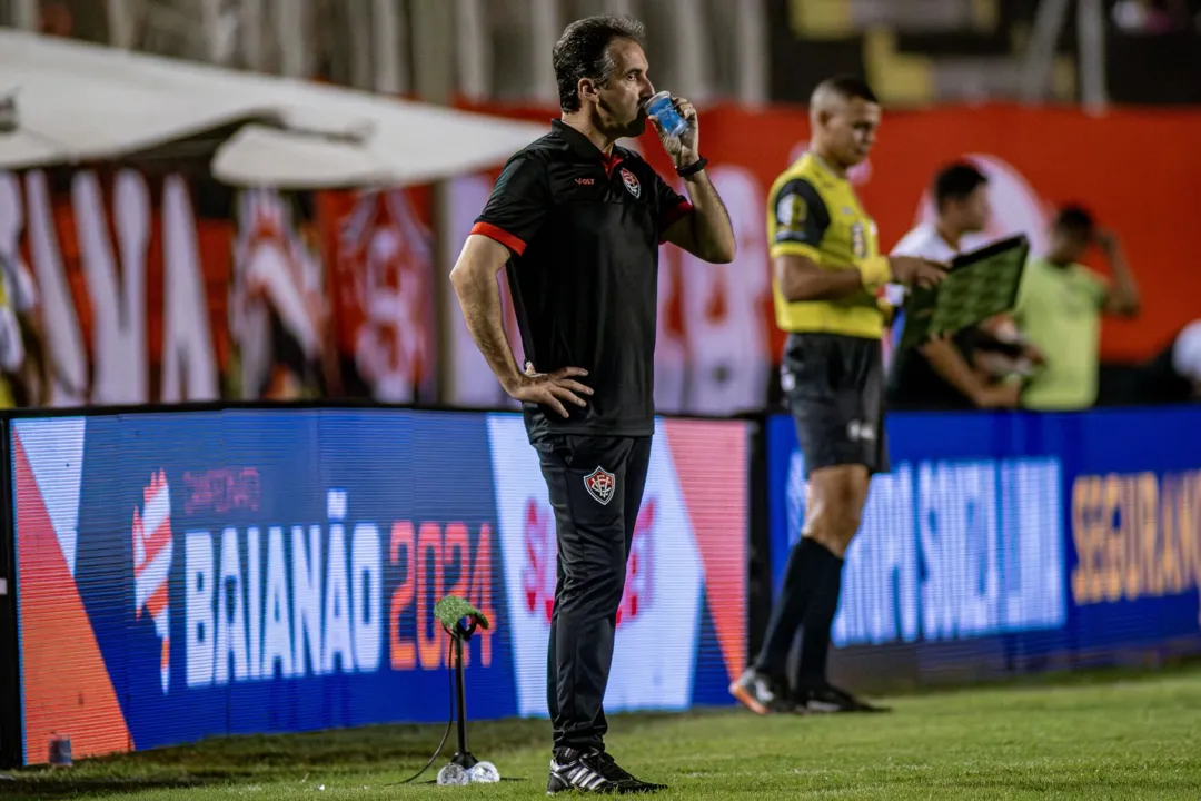 Léo Condé, técnico do Vitória