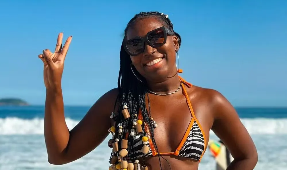 Imagem ilustrativa da imagem Ex-BBB Leidy Elin é hostilizada em praia: "Não tive reação"