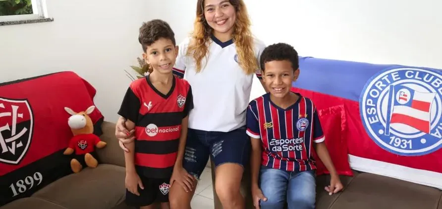 Azânia Leiro e Ávine Lucca torcem para o Bahia, enquanto Arthur Correia defende o Vitória