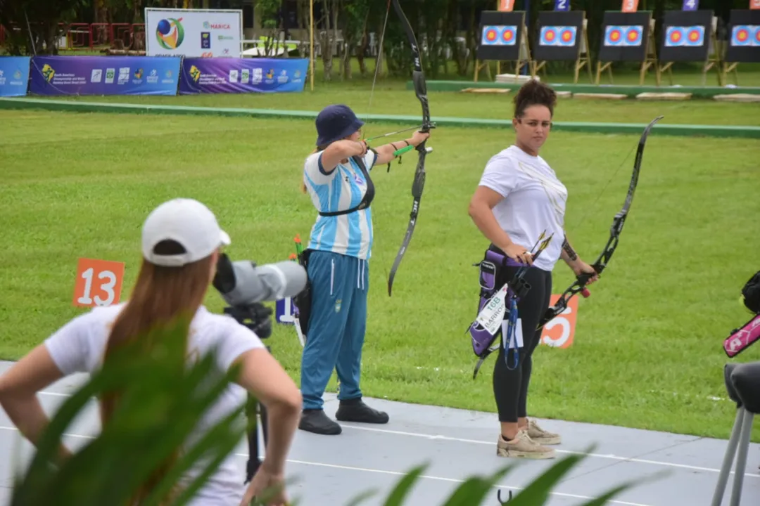 Renata Barros é baiana e disputa final do WRE contra a argentina Patrícia Ramos