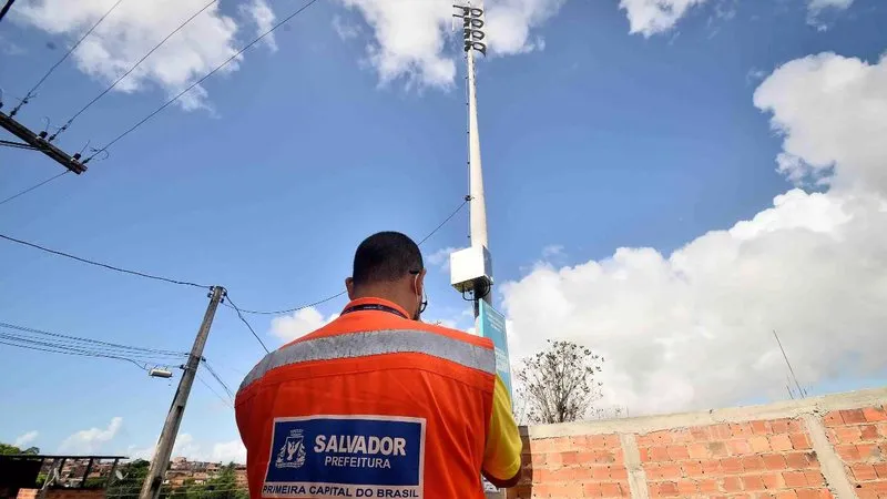 Sirenes de alerta são acionadas em localidades de Salvador quando há fortes chuvas