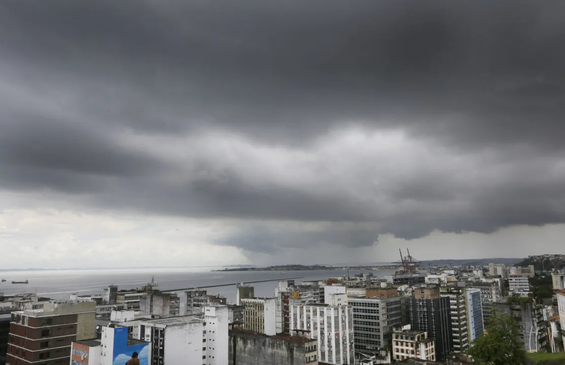 No domingo, 31, a previsão é de céu claro a parcialmente nublado