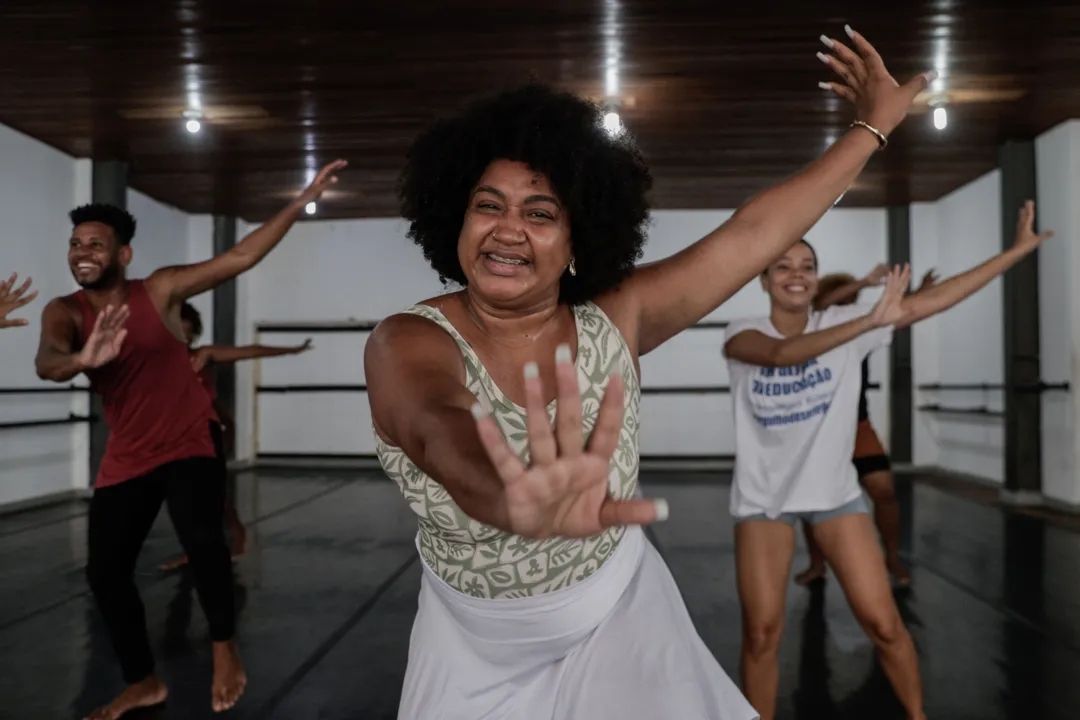 Imagem ilustrativa da imagem Funceb abre 960 vagas em 30 modalidades de dança; confira