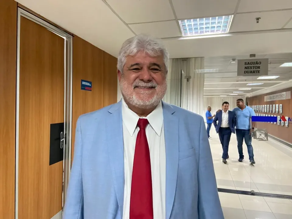 O parlamentar, que contou com 36 votos, concorreu a vaga com o ex-deputado Marcelo Nilo